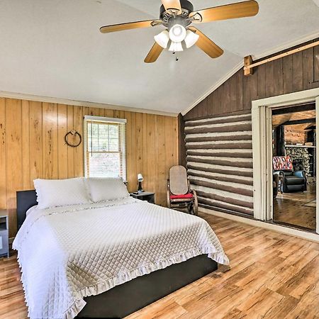 1950S Serenity Pond Cabin With View Peace And Quiet! タラデガ エクステリア 写真