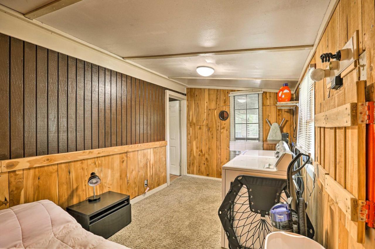 1950S Serenity Pond Cabin With View Peace And Quiet! タラデガ エクステリア 写真